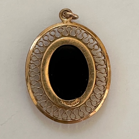 Vintage 1950s WINARD 12K GF Filigree Oval Black Onyx Pendant Yellow gold filled - Picture 4 of 8